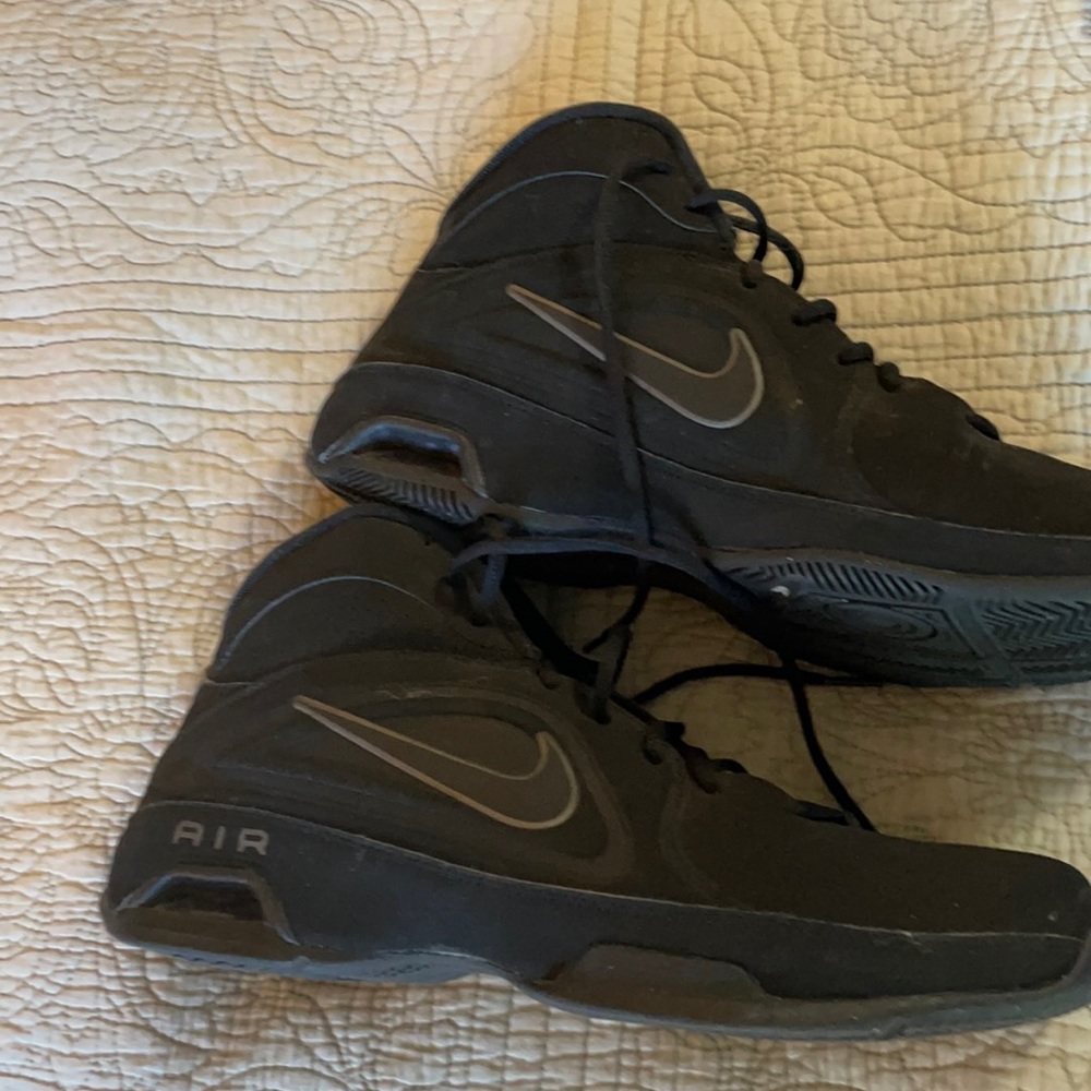 Nike high top, black, great condition